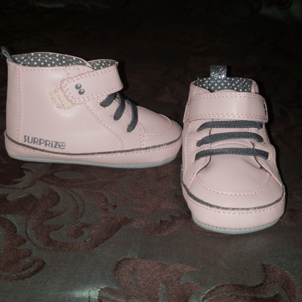 Pink Stride Rite Surprize 6-12month booties